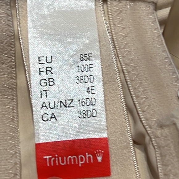Triumph 38DD Bra in Nude - Picture 3 of 4